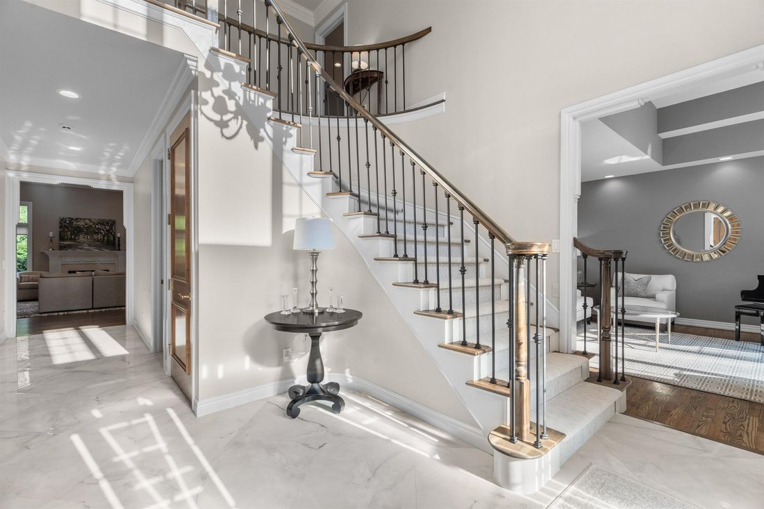 Beautiful Quarton Lake Estates Home In Birmingham, Michigan, United