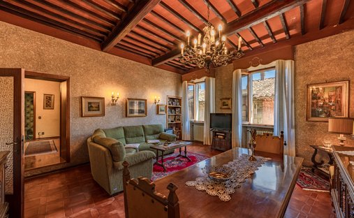 Townhouse in Montalcino, Tuscany, Italy 1