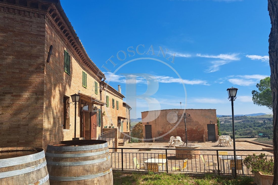 Villa à Asciano, Toscane, Italie 3 - 14685656
