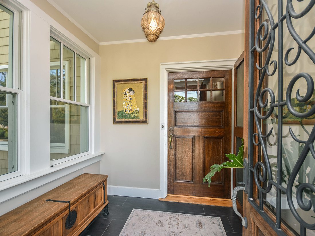 House in Port Washington, New York, United States 2 - 14685654