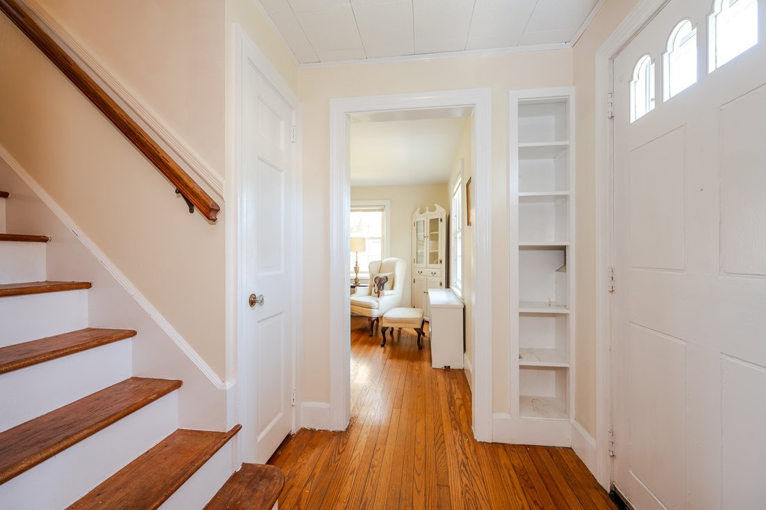 107 Willow Avenue,Huntington, Ny, 11743 In Halesite, New York, United