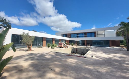 Villa in Alvor, Algarve, Portugal 1