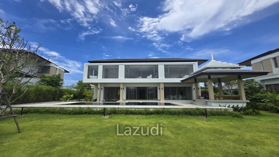 Villa in Choeng Thale, Phuket, Thailand 1 - 14688767