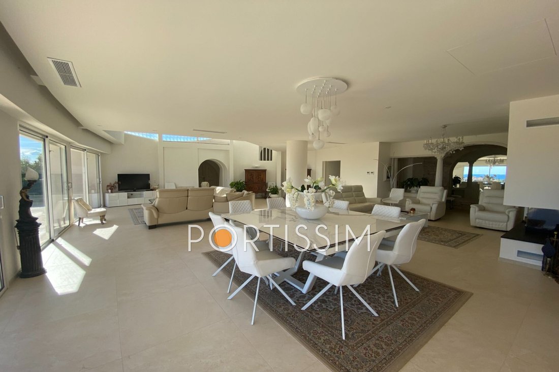 Villa in Val de Cagne-Colline Route de Vence, Cagnes-sur-Mer, France 4 - 14686192