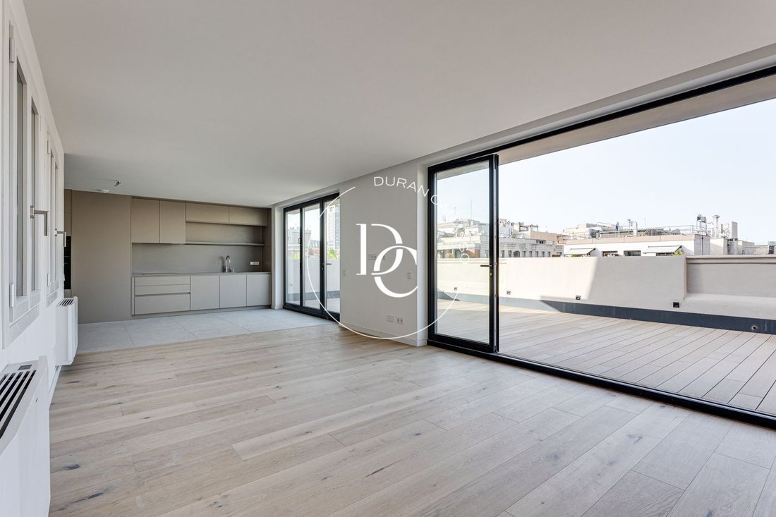 Penthouse in Eixample, Barcelona, Spain 1 - 14686113