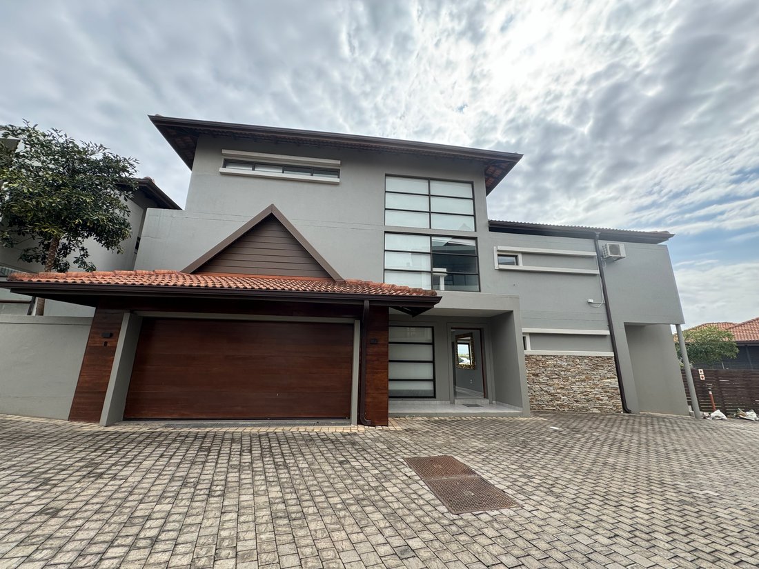 Estate in La Lucia, KwaZulu-Natal, South Africa 1 - 14687412