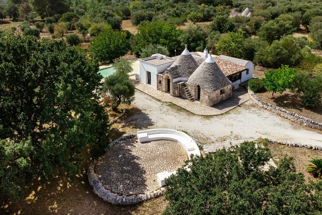 Casa en Ceglie Messapica, Apulia, Italia 1 - 14691087