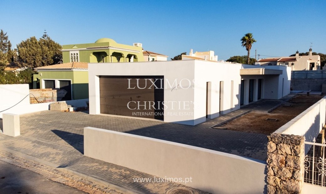 3 Bedroom Villa With Pool, Monte Canelas, Portimão, In Portimão