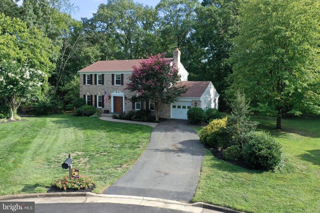 4 Bedrooms Single Family Detached In Sterling, Virginia, United States For Sale (14690182)