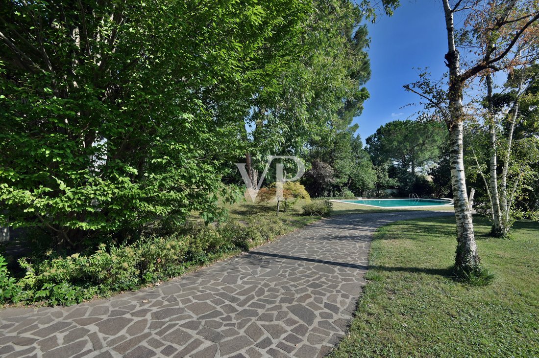 Villa in Gavardo, Lombardy, Italy 5 - 14686701
