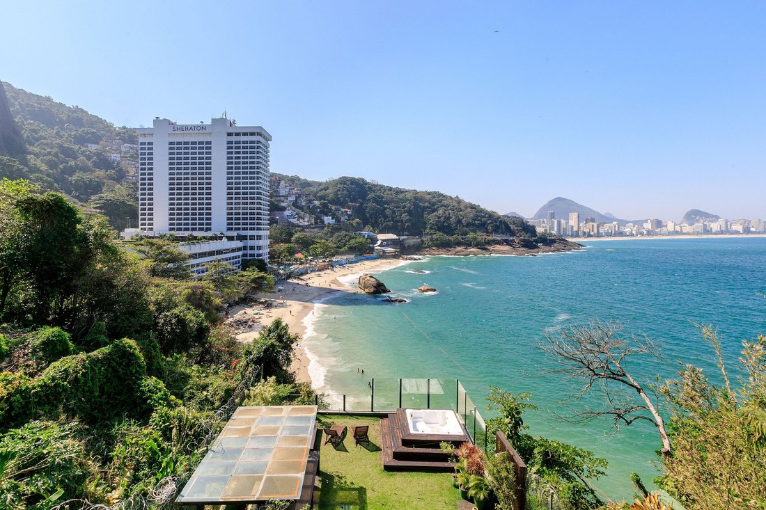 Villa in Rio de Janeiro, State of Rio de Janeiro, Brazil 2 - 14025766