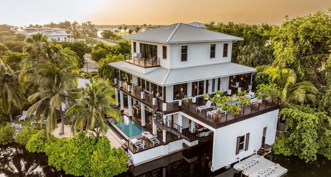 House in George Town, George Town, Cayman Islands 2 - 14693091