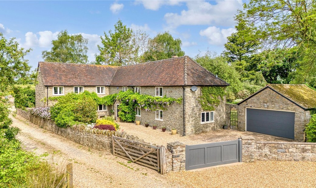 6 Bedroom Barn Conversion For Sale In In Caynham, England, United