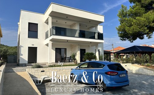 House in Unseen, Zadar County, Croatia 1