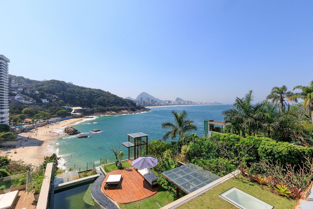 Villa in Rio de Janeiro, State of Rio de Janeiro, Brazil 1 - 14025766