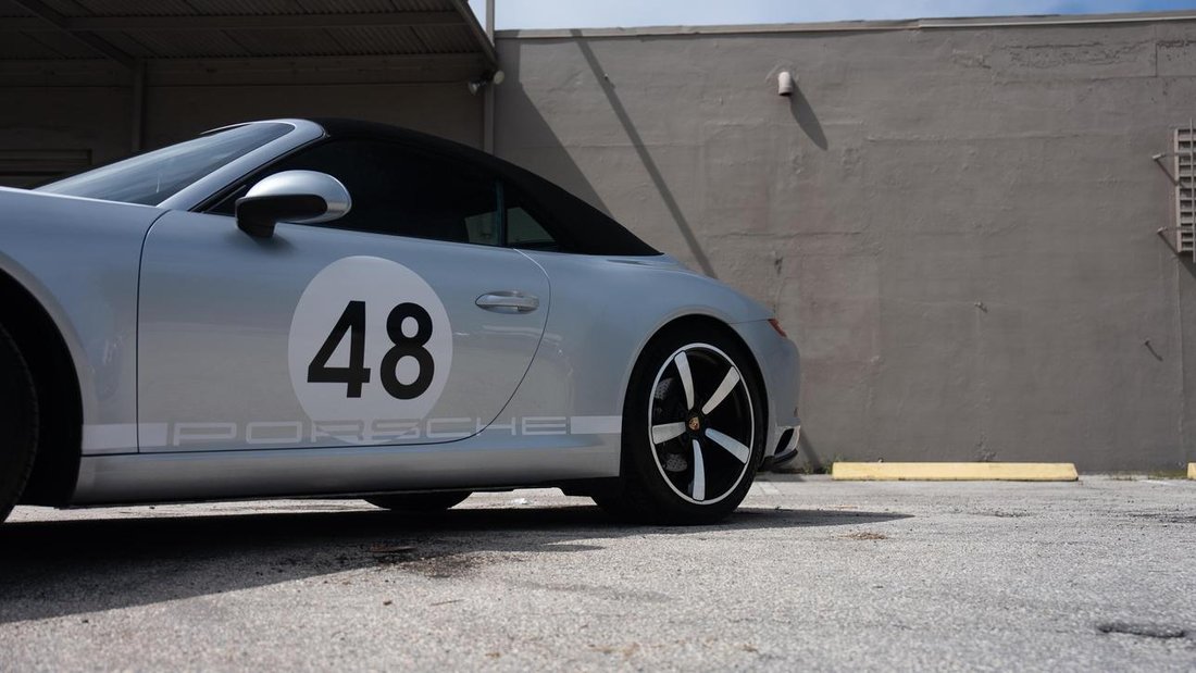Cabriolet in Hallandale Beach, FL, United States 4 - 13203333