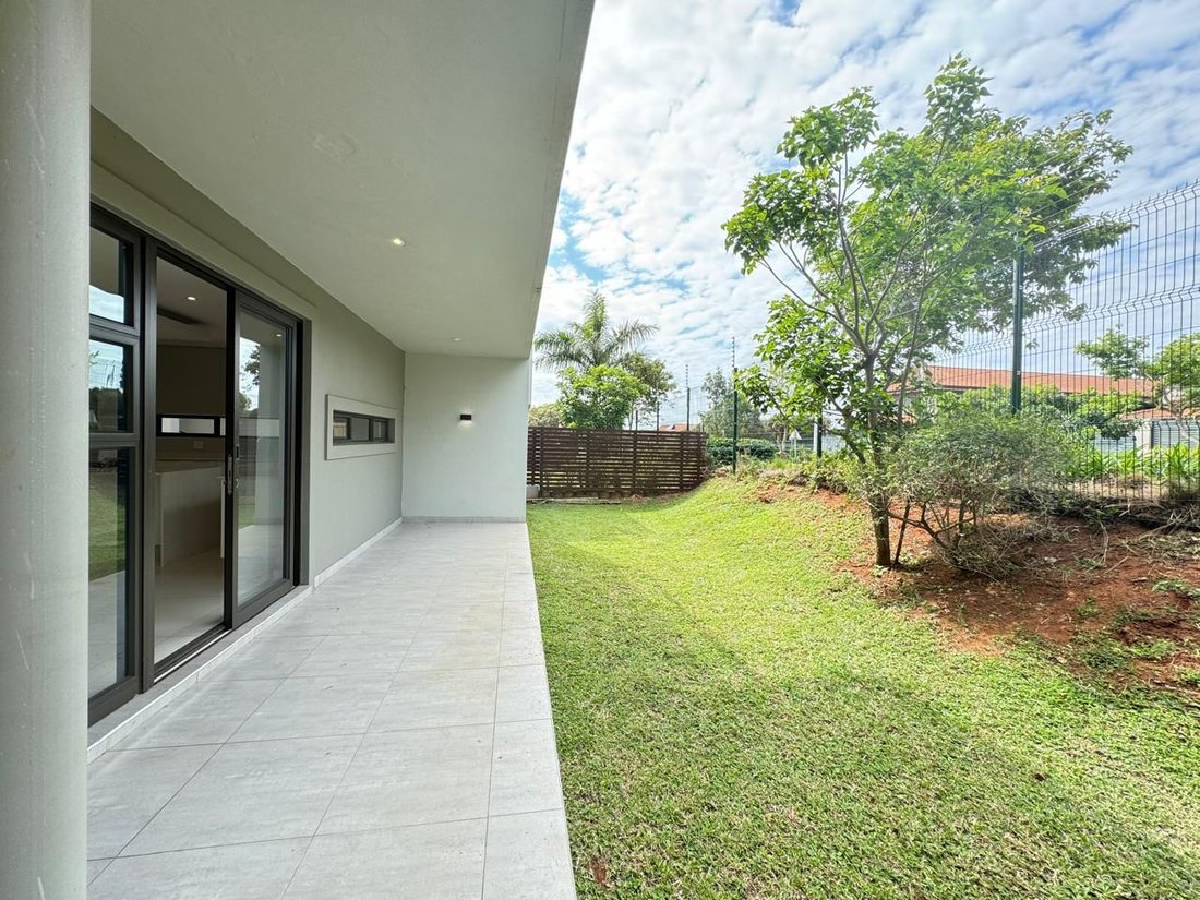 Estate in La Lucia, KwaZulu-Natal, South Africa 4 - 14687409