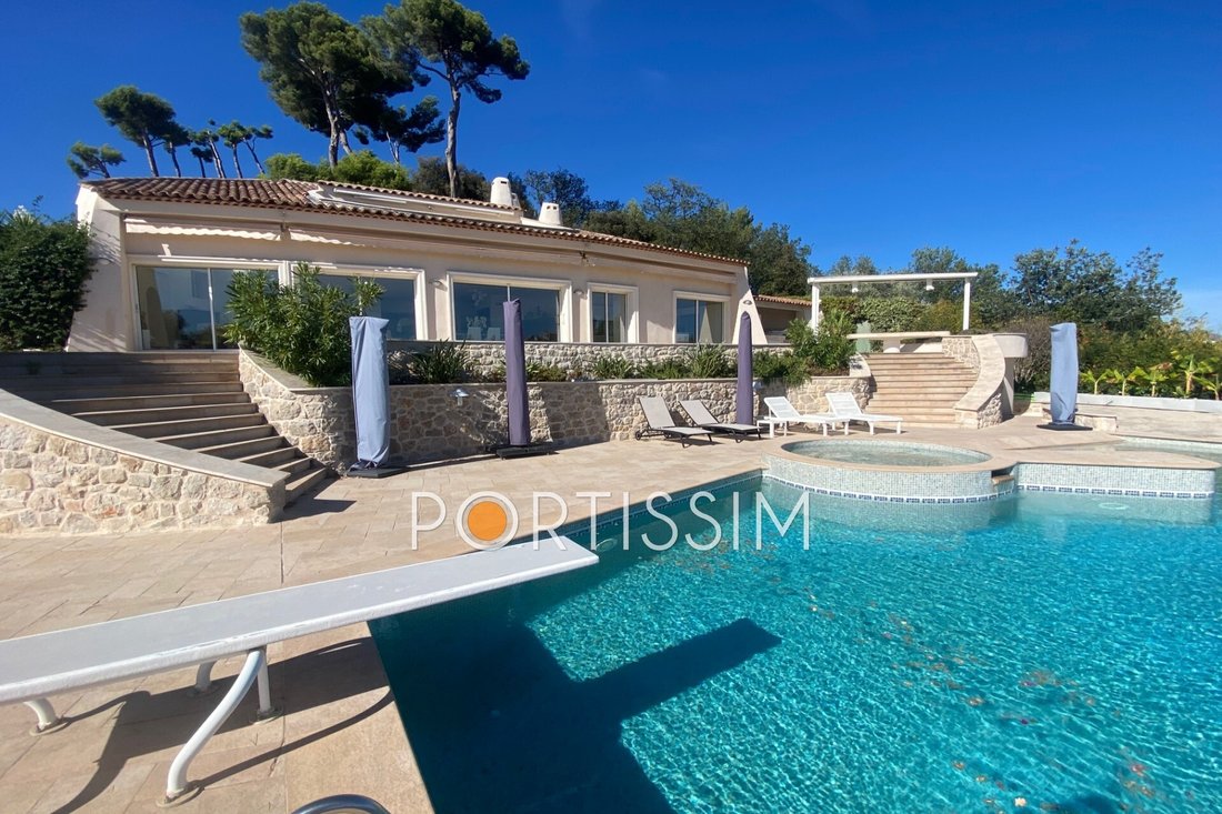 Villa in Val de Cagne-Colline Route de Vence, Cagnes-sur-Mer, France 2 - 14686192