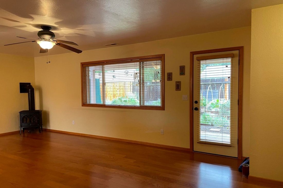 Cheshire In Flagstaff, Arizona, United States For Sale (14686490)