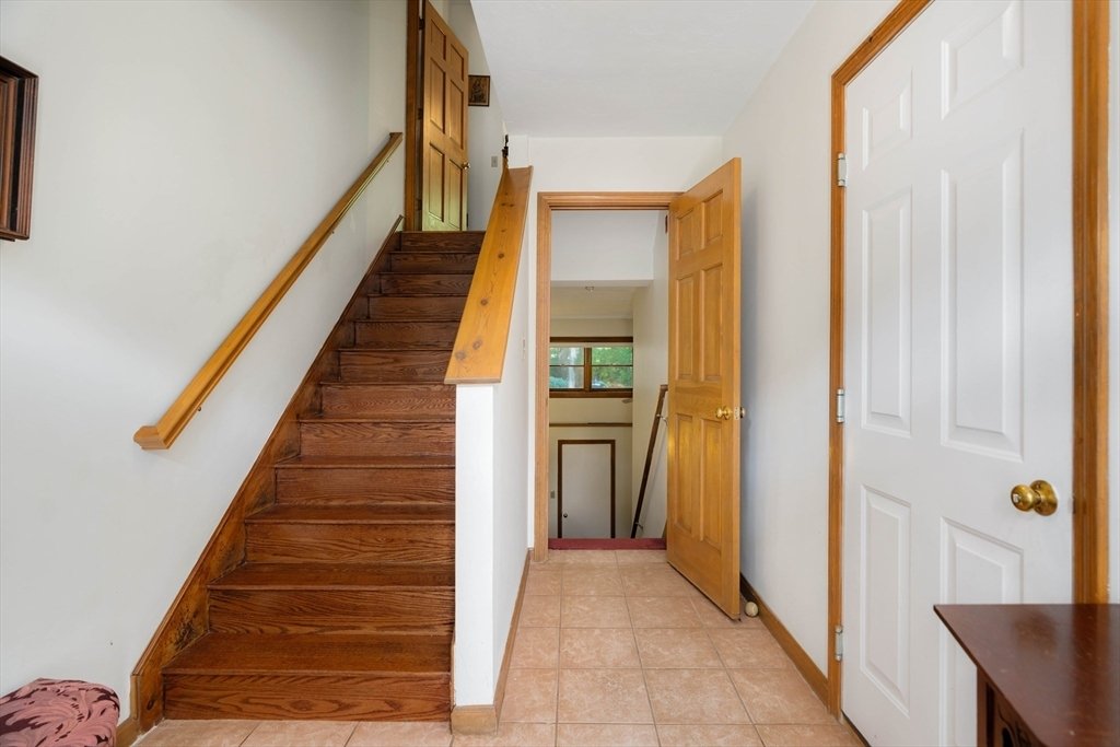 Condo Dover In Dover, Massachusetts, United States For Sale (14690546)