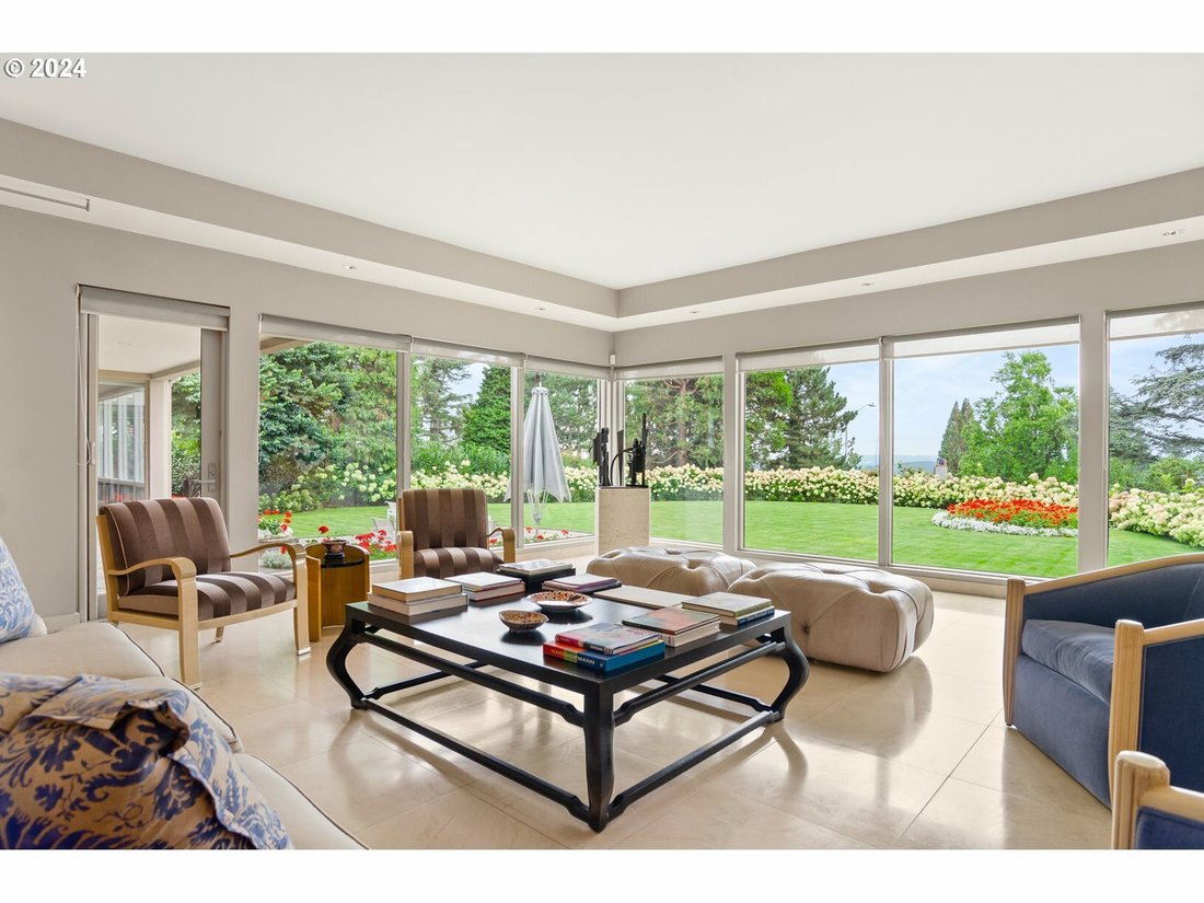 Greenhills Masterpiece In Portland, Oregon, United States For Sale