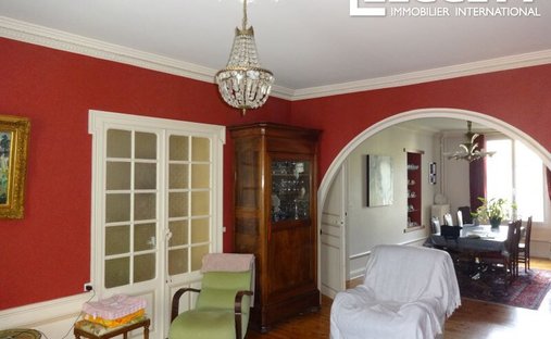 Castle for Sale in Brioude, Auvergne-Rhône-Alpes, France