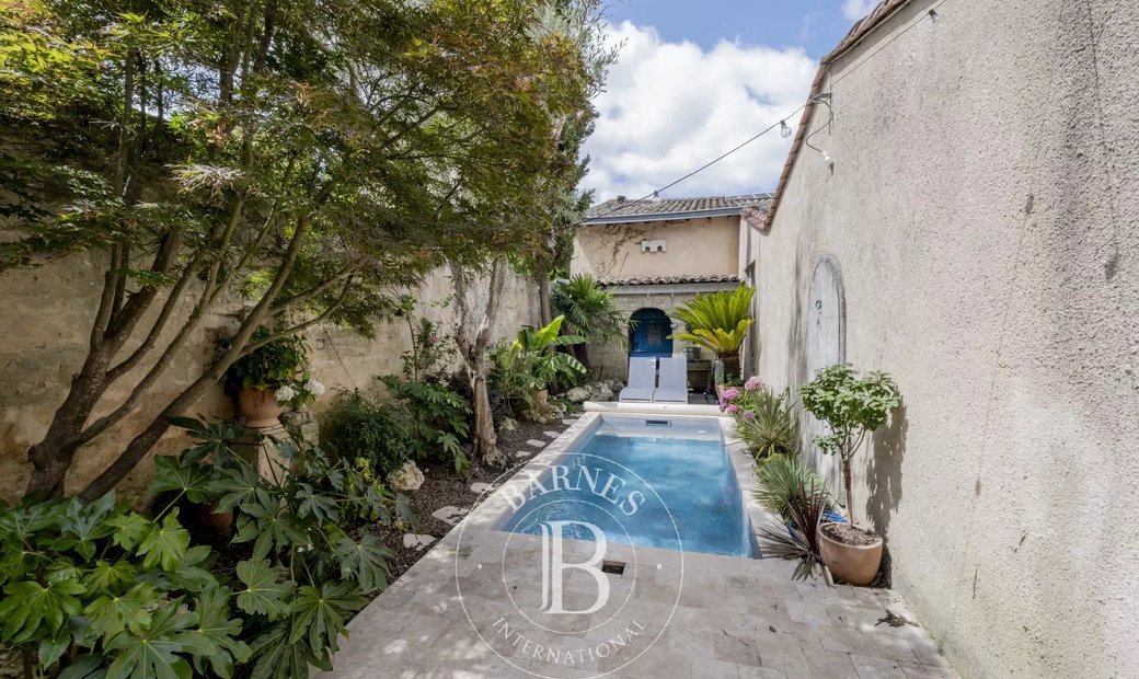 House For Sale Barrière D'arès Area In Bordeaux, Nouvelle Aquitaine, France For Sale (14693121)