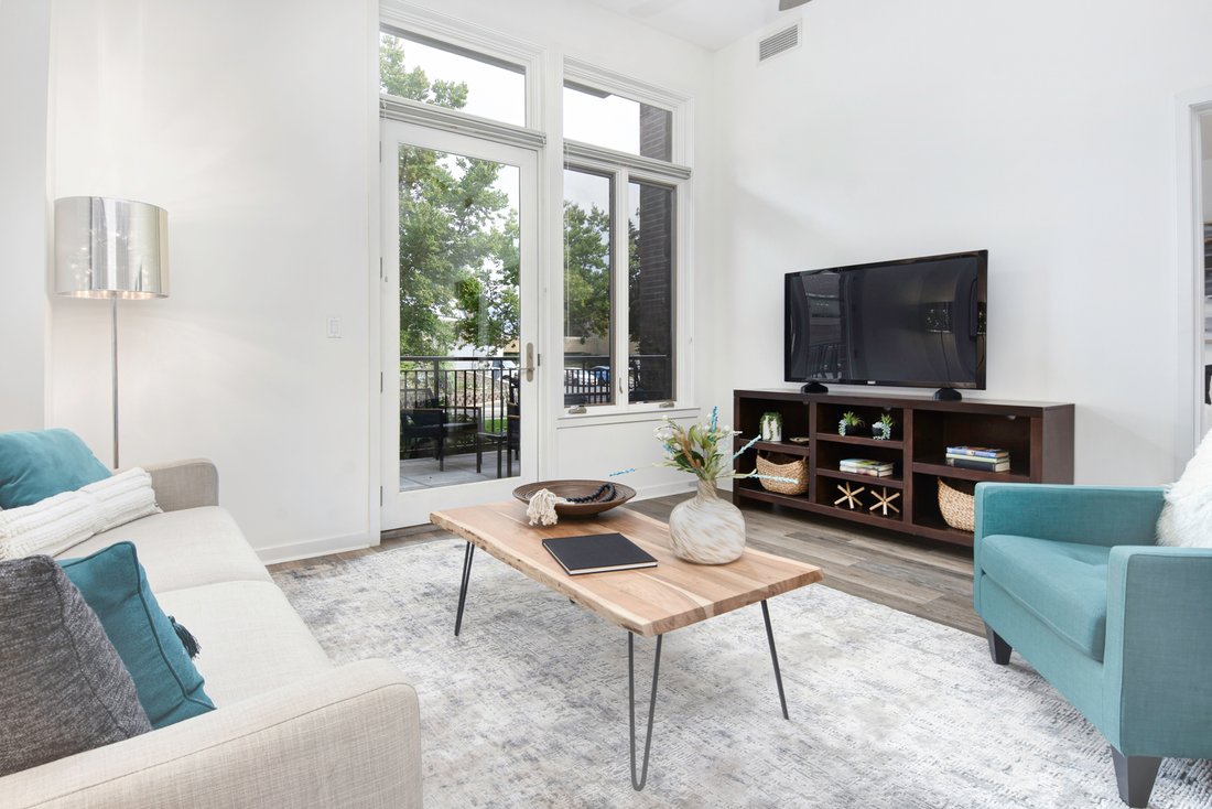 Beautifully Updated Peloton Condo In Boulder, Colorado, United States