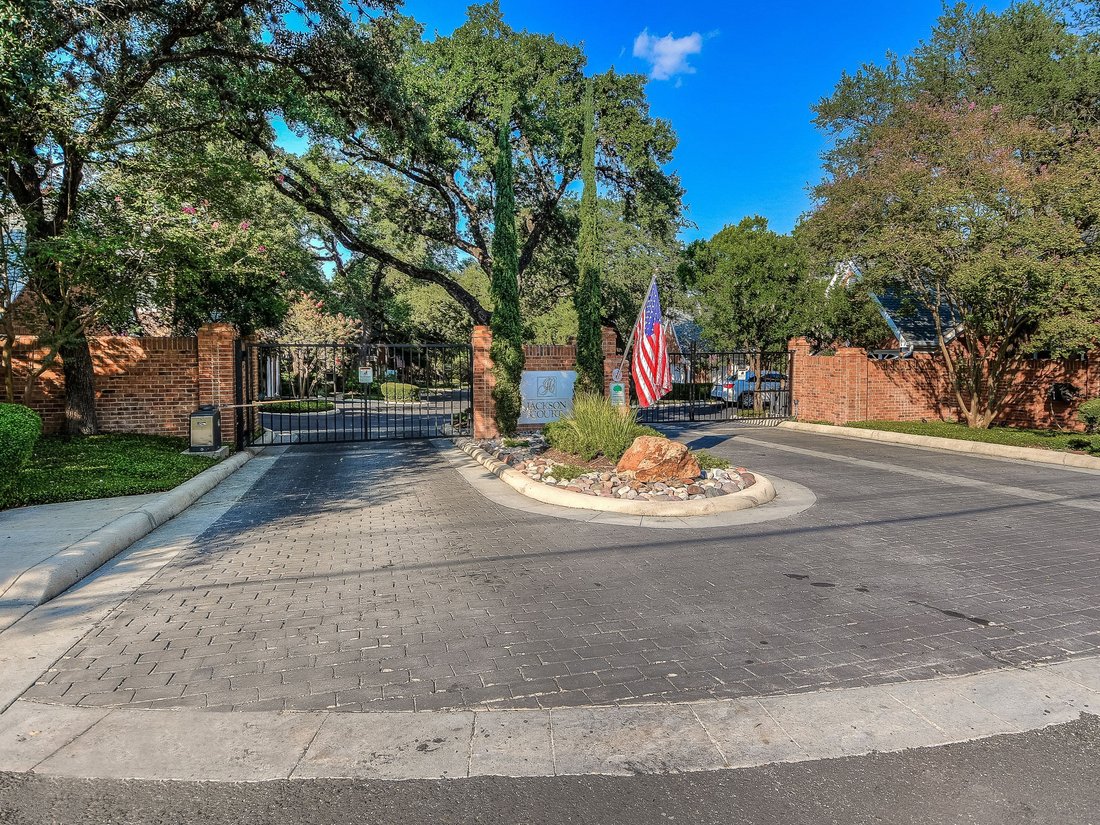 23 Jackson Court, San Antonio, Tx 78230 In San Antonio, Texas, United