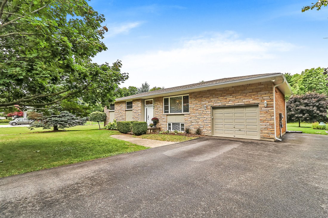 Nottawa, Southern Bay In Nottawa, Ontario, Canada For Sale