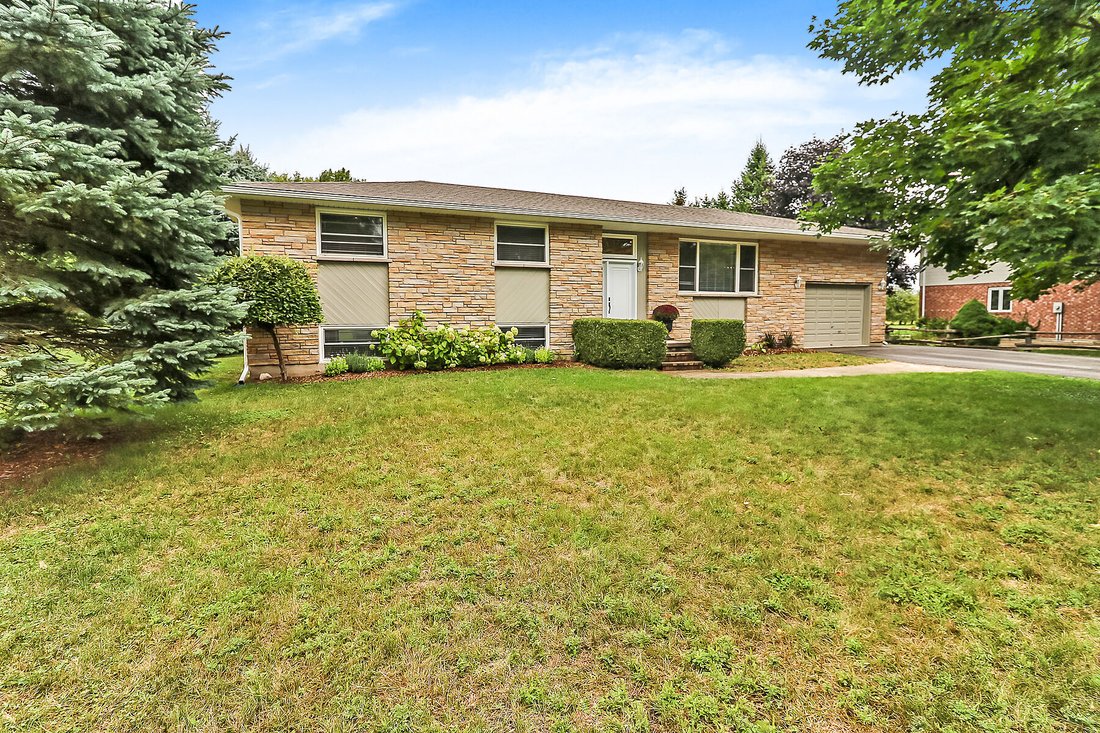 Nottawa, Southern Bay In Nottawa, Ontario, Canada For Sale