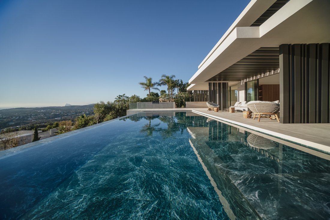 Villa in Sotogrande, San Roque, Andalusia 1 - 14697911