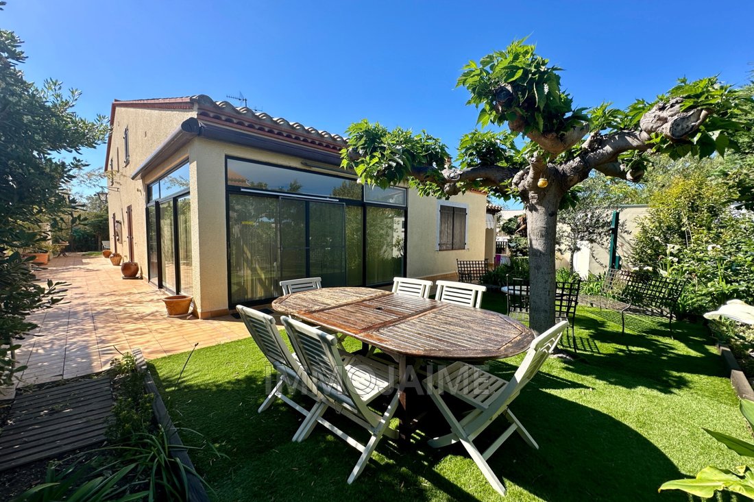 Villa in Zone Plage, Saint-Cyprien, France 2 - 14694602