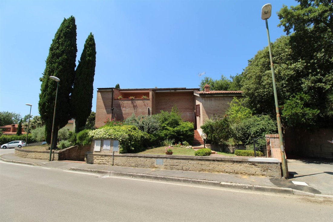 Villa in Castelnuovo Berardenga, Tuscany, Italy 4 - 14696152