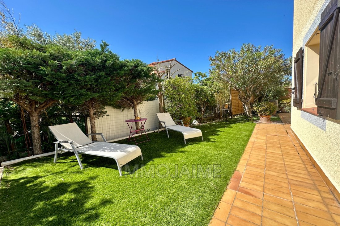 Villa in Zone Plage, Saint-Cyprien, France 4 - 14694602