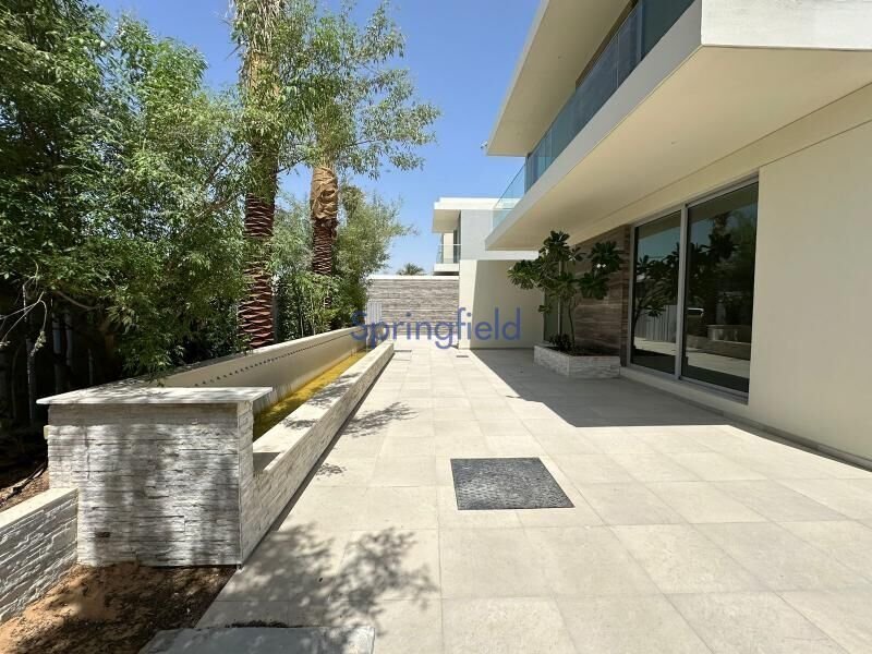 Villa in Hadaeq Sheikh Mohammed Bin Rashid, Dubai, United Arab Emirates 4 - 14663217