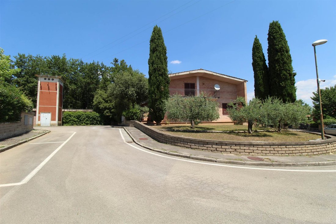 Villa in Castelnuovo Berardenga, Tuscany, Italy 3 - 14696152
