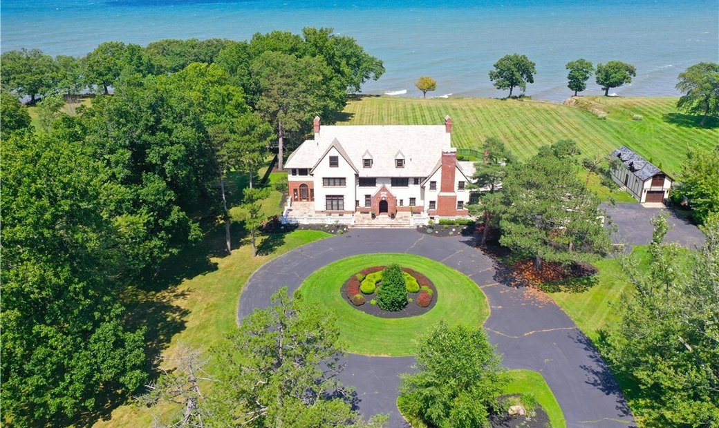 6862 Lake Shore Road,Evans, Ny, 14047 In Derby, New York, United States