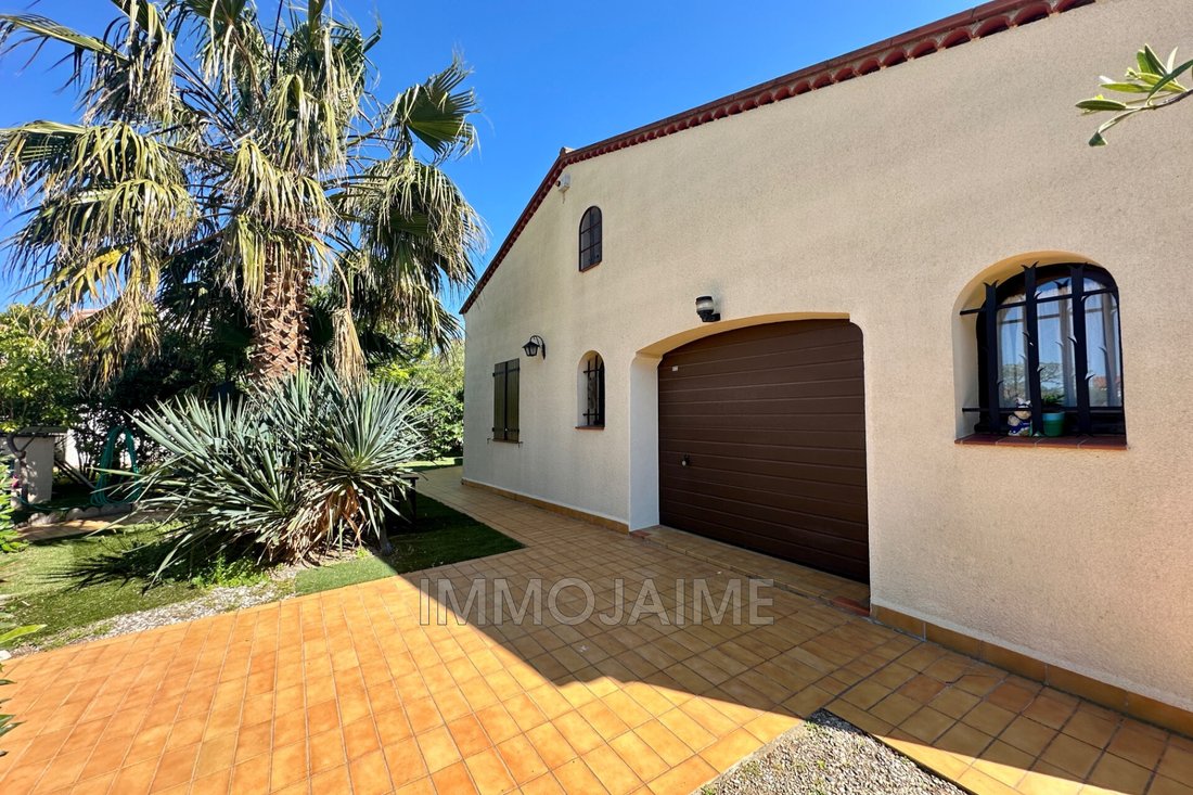 Villa in Zone Plage, Saint-Cyprien, France 1 - 14694602