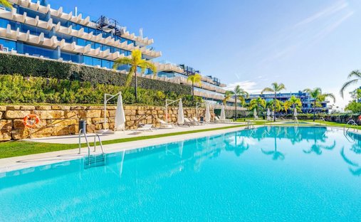 Penthouse in Estepona, Andalusia, Spain 1
