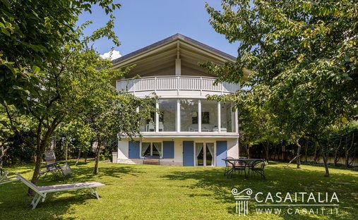 Villa in Caldonazzo, Trentino – Alto Adige/Südtirol, Italy 1