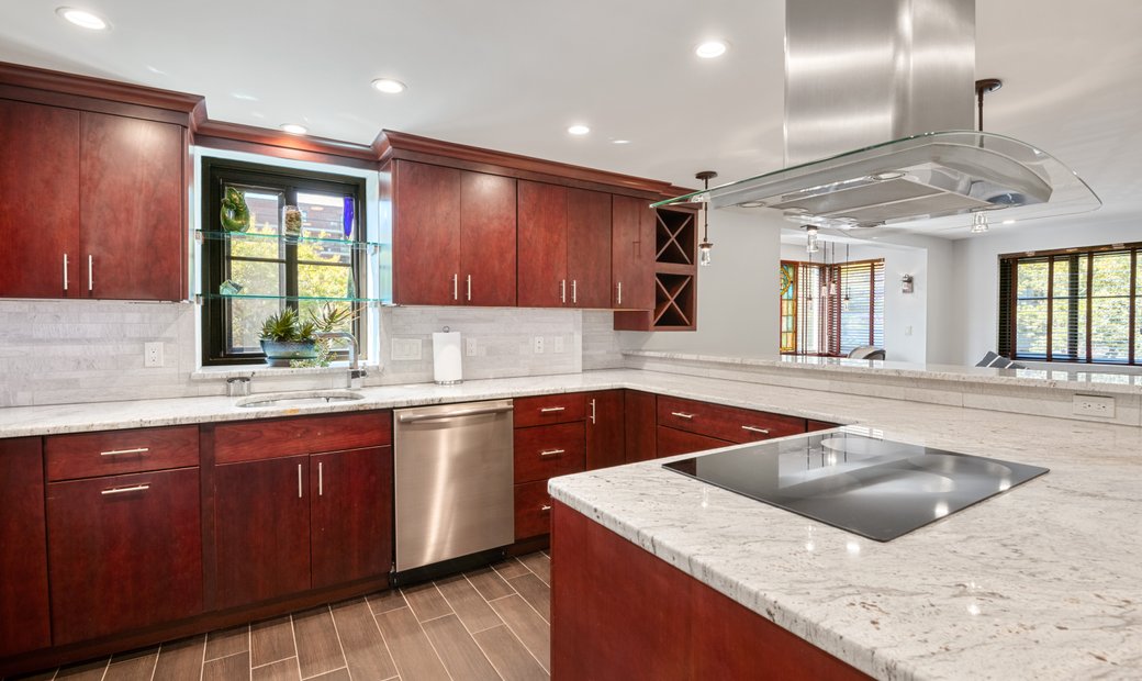 100 Ledgewood Drive,Stoneham, Ma, In Stoneham, Massachusetts, United