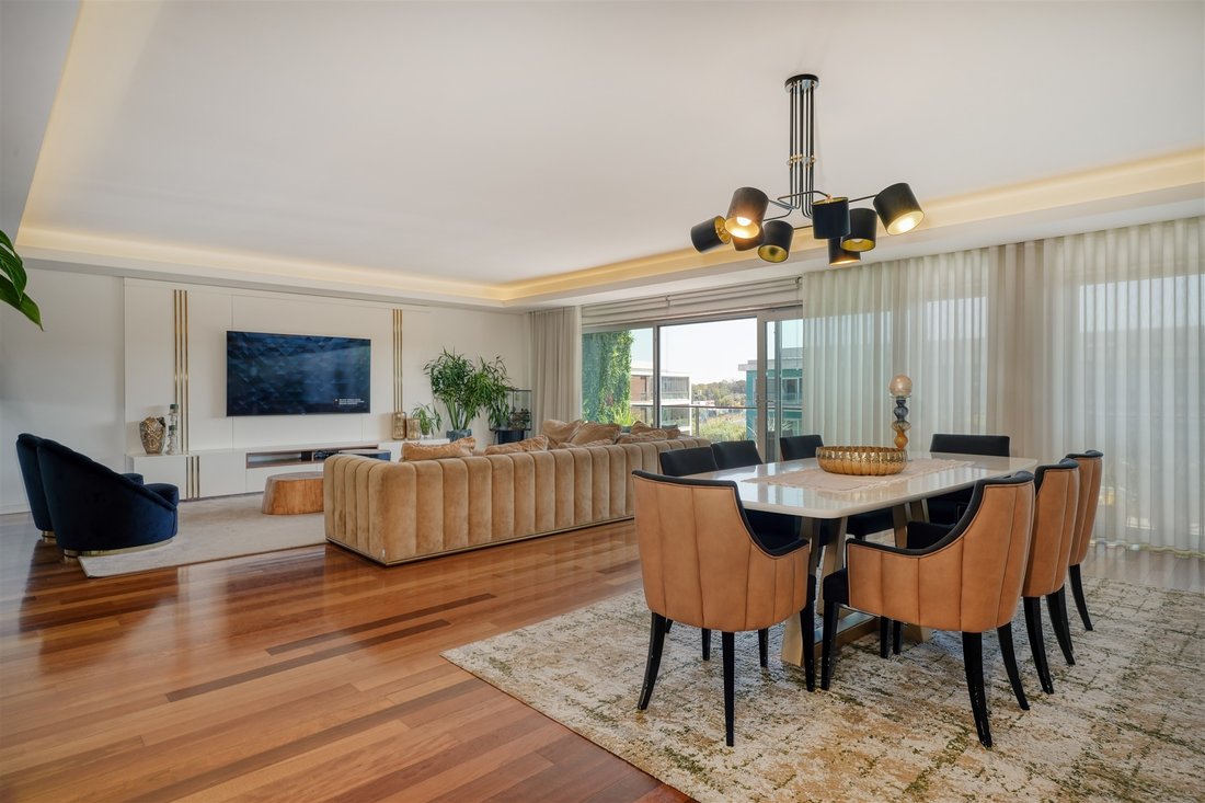 Apartment in Sacavem, Lisbon, Portugal 2 - 14698611