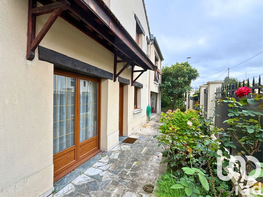 Vente Maison/Villa 6 Pièces In Noisy Le Sec, île De France, France For