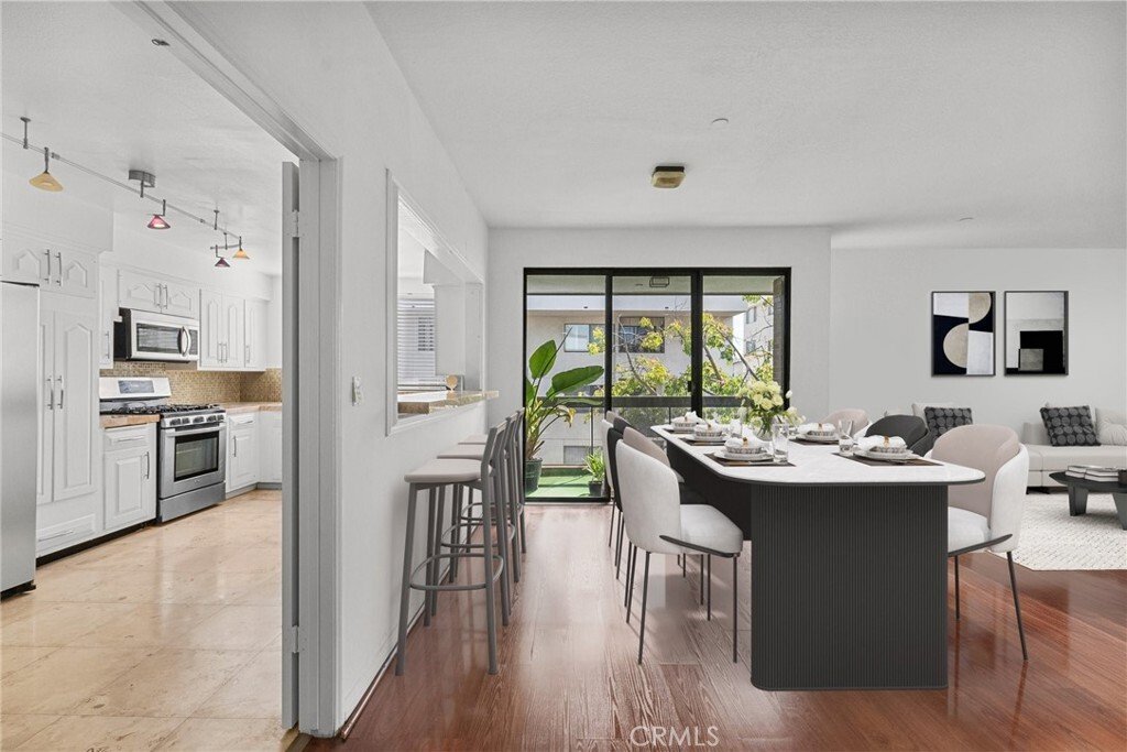 324 N Palm Drive 407 In Beverly Hills, California, United States For