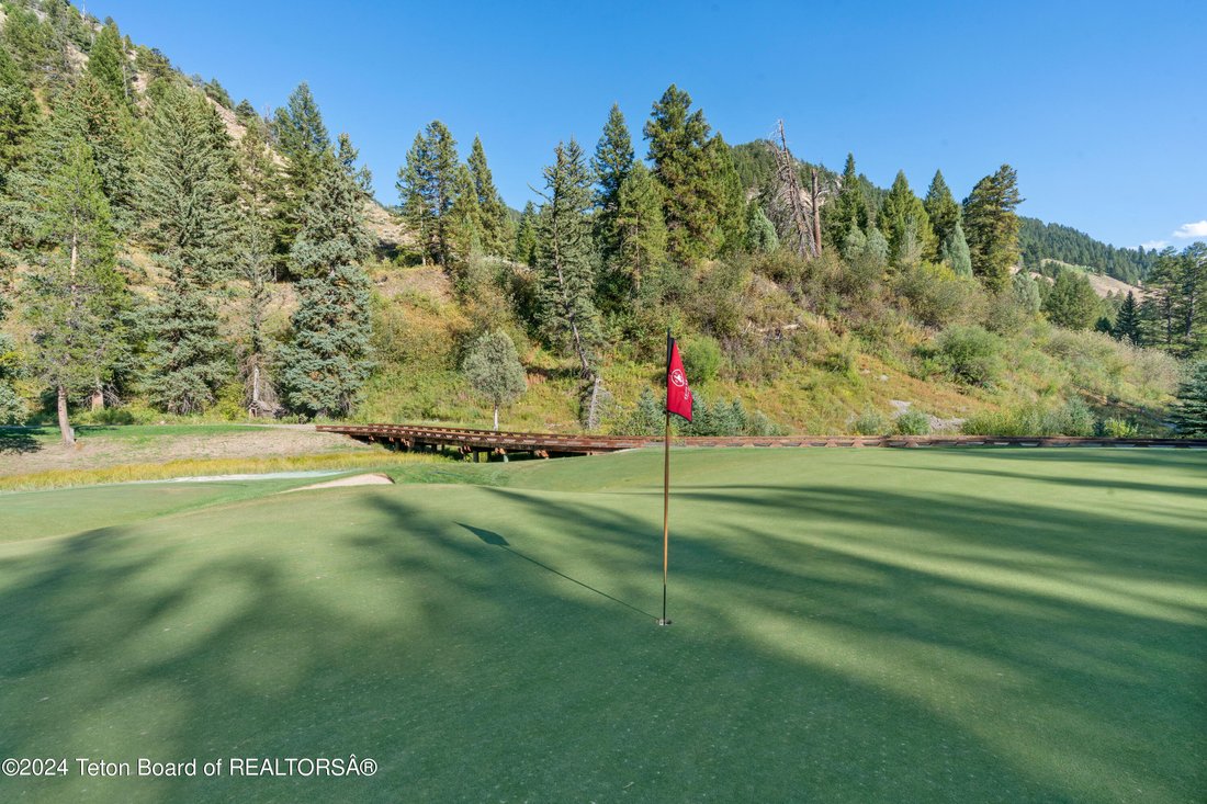 Land in Jackson, Wyoming, United States 1 - 14704344