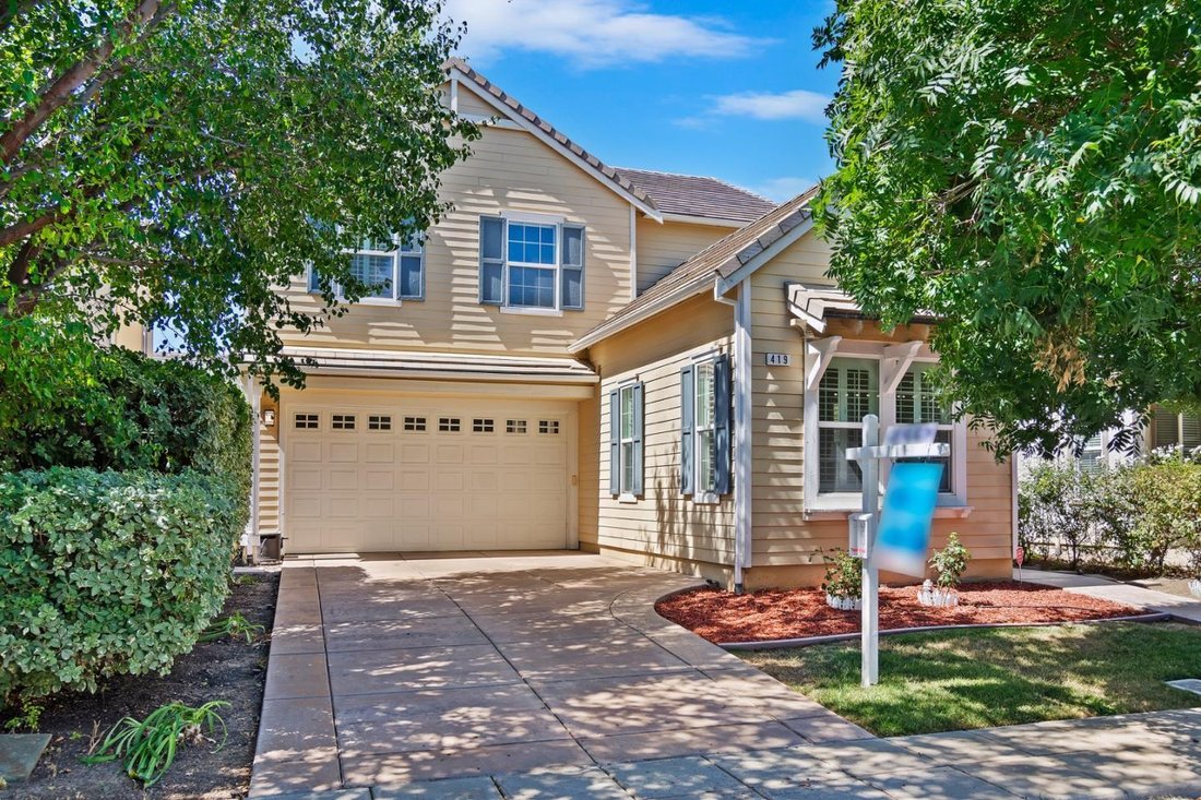 Residential Mountain House In Mountain House, California, United States