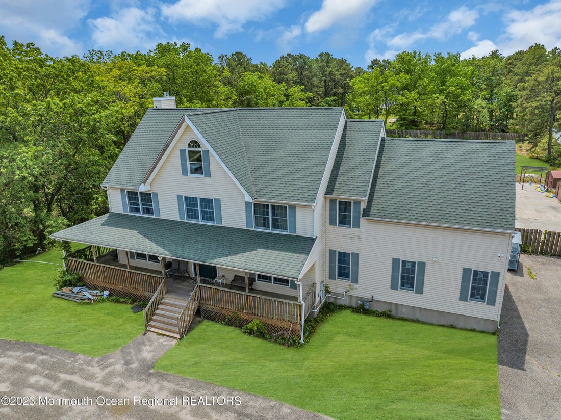House in Lakewood Township, New Jersey, United States 1 - 14704204