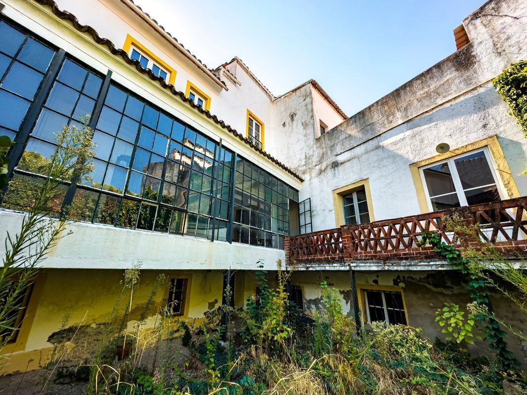 Building For Sale In évora (São Mamede, Sé, In Evora, évora District