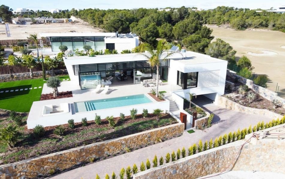 Villa in Orihuela, Valencian Community, Spain 1 - 12474856